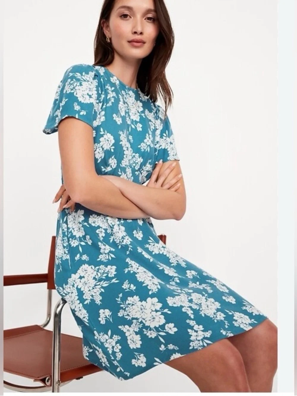 Old Navy blue and white bold floral Printed Crepe Mini Dress w/ pockets  NWT